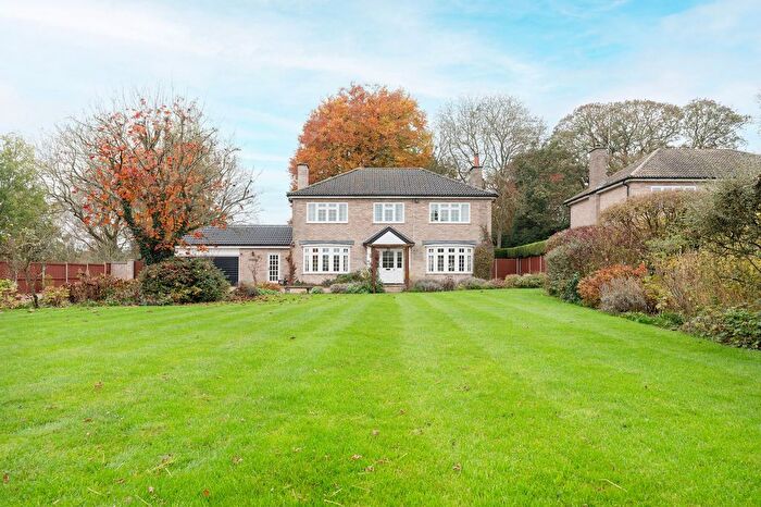 4 Bedroom Detached House For Sale In Church Road, Ovington, Thetford, IP25