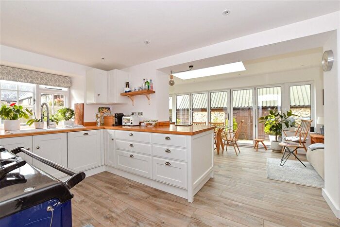 3 Bedroom Detached House For Sale In Horringford, Isle Of Wight, PO30