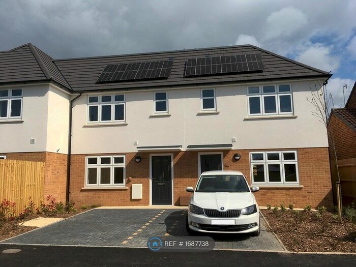 3 Bedroom Semi-Detached House To Rent In Zinnia Close, Dorset, BH10