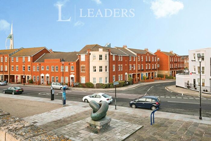 2 Bedroom Apartment For Sale In White Hart Road, Portsmouth, Hampshire, PO1