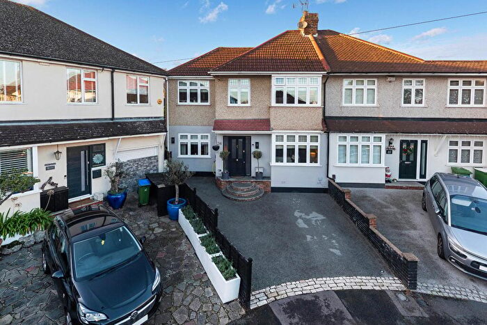 5 Bedroom Semi-Detached House For Sale In Kent, Bexleyheath, DA7
