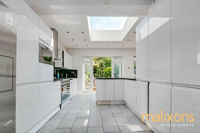 6 Bedroom Terraced House To Rent In Ritherdon Road, London, SW17