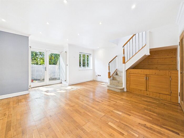 3 Bedroom Detached House To Rent In Ringwood Way, Hampton Hill, TW12