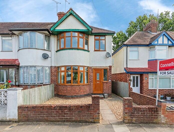 3 Bedroom End Of Terrace House For Sale In Quinton Road, Coventry, CV3