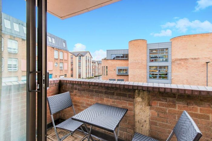 1 Bedroom Apartment To Rent In Albion Place, Central Oxford, OX1