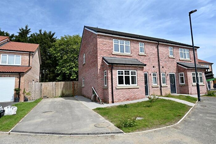 3 Bedroom Semi-Detached House For Sale In Hipswell Road, Catterick Garrison, DL9