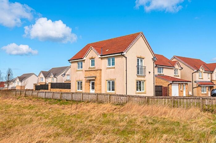 3 Bedroom Detached House For Sale In Dardanelles Road, Whitburn, EH47