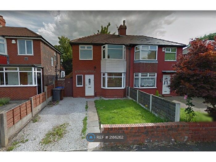 3 Bedroom Semi-Detached House To Rent In Beech Avenue, Whitefield, Manchester, M45