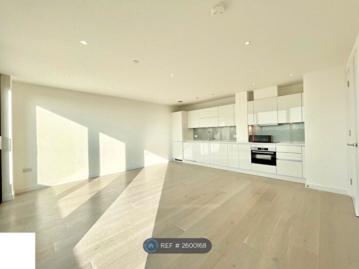 1 Bedroom Flat To Rent In City North East Tower, London, N4