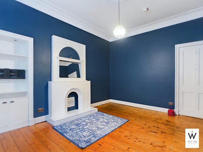 3 Bedroom Flat To Rent In Queen Margaret Drive, North Kelvinside, Glasgow, G20