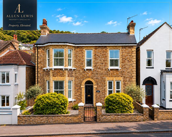 3 Bedroom Detached House For Sale In London Road, Dover, River, CT16