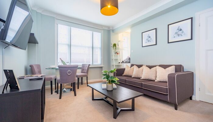 1 Bedroom Flat To Rent In Hill Street, London, W1J