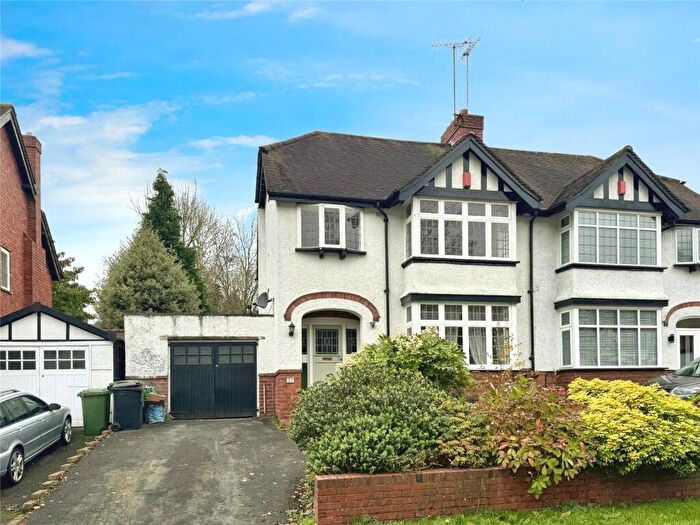 3 Bedroom Semi-Detached House To Rent In Gervase Drive, Dudley, West Midlands, DY1