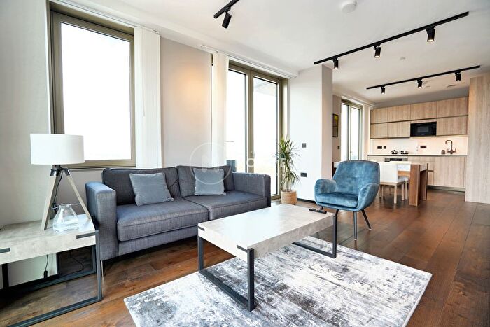 2 Bedroom Flat To Rent In The Stage, Hewett Street, London, EC2A