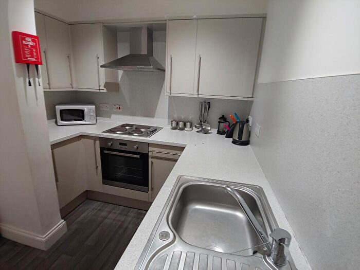 4 Bedroom Flat To Rent In Morrison Street, Edinburgh, EH3