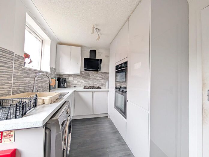 3 Bedroom Detached House To Rent In Toftes Place, Norwich, NR5