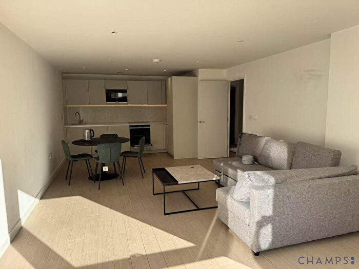 1 Bedroom Flat To Rent In Packington Square, N1