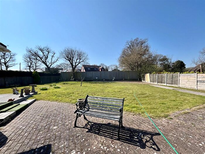 2 Bedroom Detached Bungalow For Sale In Broadway, Fairlight, Hastings, TN35