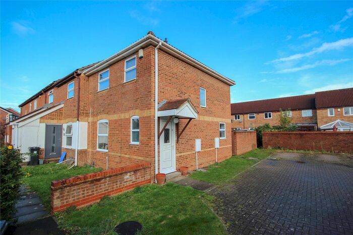 3 Bedroom End Of Terrace House To Rent In Paddock Close, Bradley Stoke, Bristol, BS32