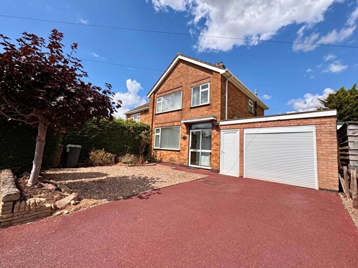 3 Bedroom Semi-Detached House For Sale In Conway Drive, Melton Mowbray, LE13