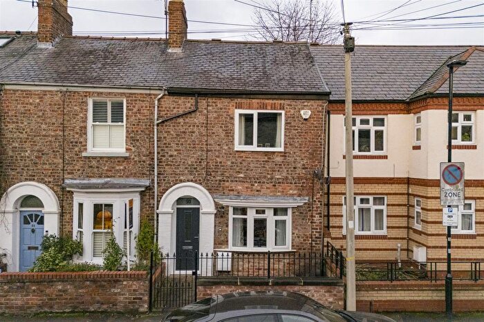 3 Bedroom Terraced House For Sale In Nunthorpe Road, York, YO23