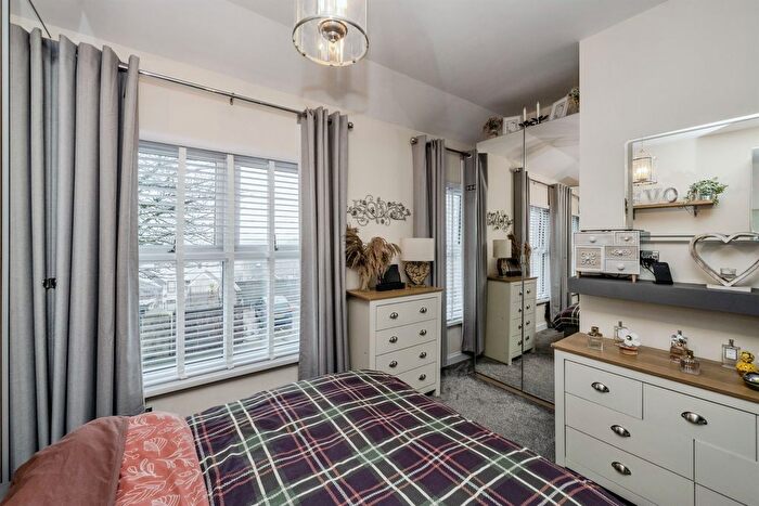 3 Bedroom End Of Terrace House For Sale In Hillside, Cimla, Neath, SA11