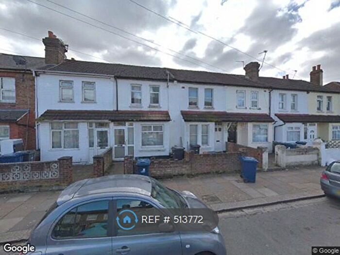 4 Bedroom Terraced House To Rent In Clarence Street, Southall, UB2