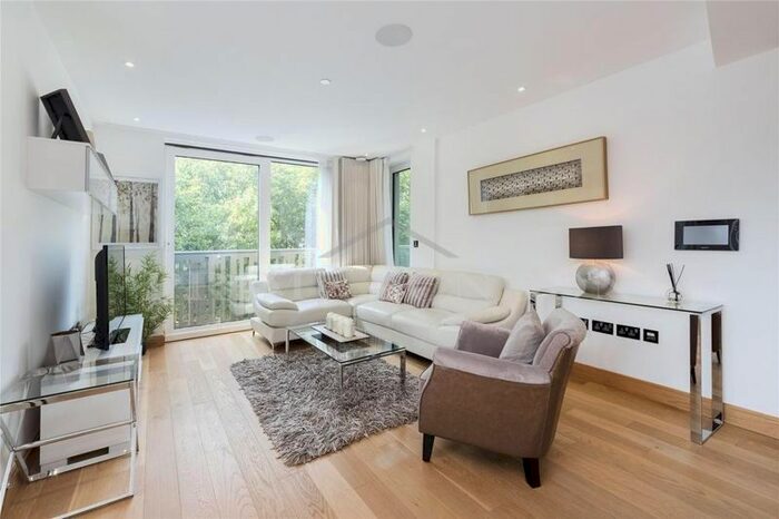 3 Bedroom Flat To Rent In The Courthouse, Westminster, London, SW1P
