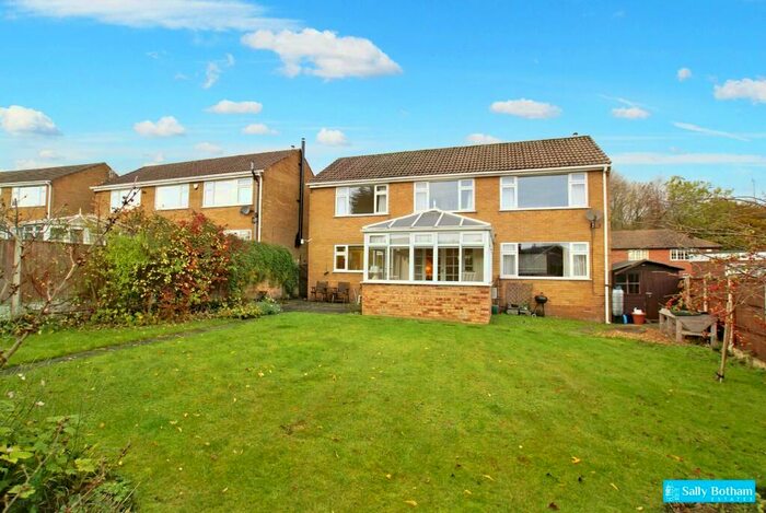 4 Bedroom Detached House For Sale In Chartwell Avenue, Wingerworth, Chesterfield, S42