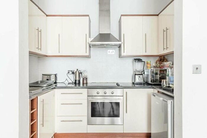2 Bedroom Apartment To Rent In Finborough Road, London, SW10