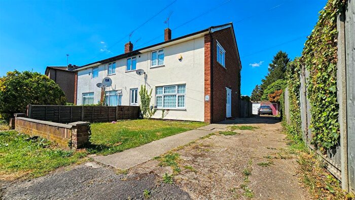 2 Bedroom End Of Terrace House To Rent In West End Lane, Harlington, UB3