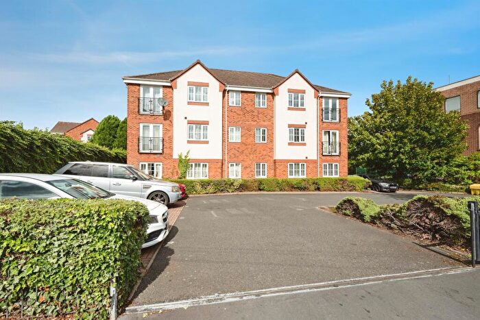 2 Bedroom Apartment For Sale In Pinfold Street, Oldbury, B69