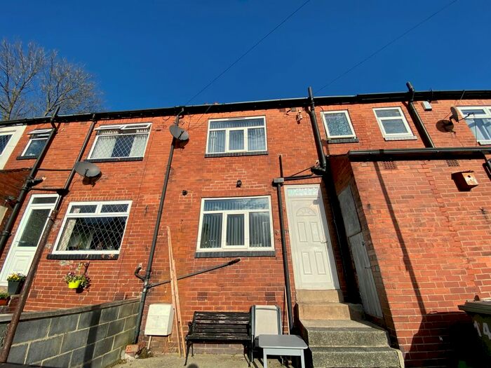 3 Bedroom Terraced House For Sale In Elder Place, Bramley, Leeds LS13