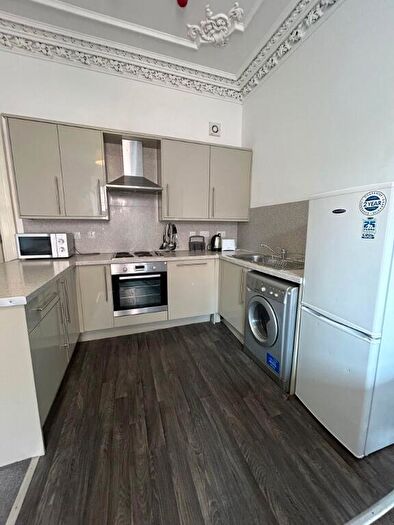 5 Bedroom Flat To Rent In West Bell Street, City Centre, Dundee, DD1