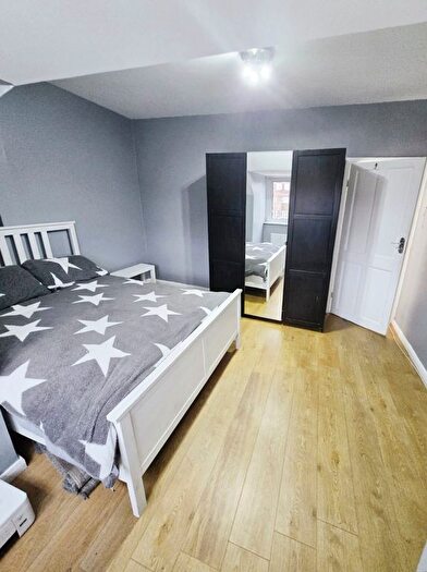 3 Bedroom Terraced House To Rent In Becontree Avenue, Becontree, Dagenham, RM8