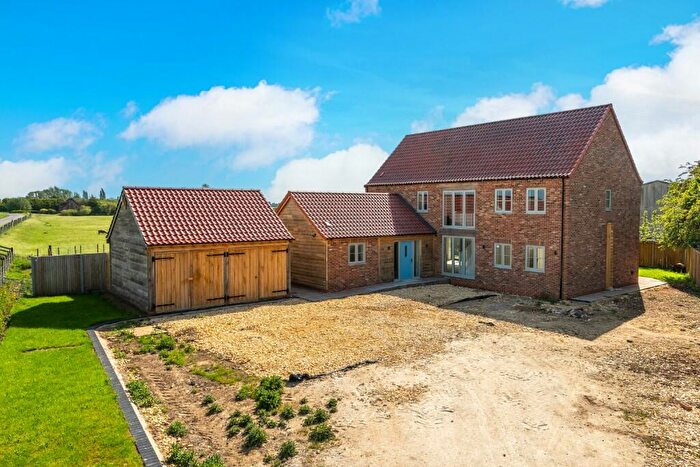 4 Bedroom Detached House For Sale In Dowsdale Bank, Shepeau Stow, PE12
