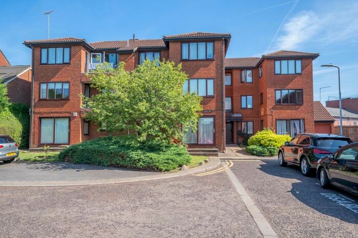 3 Bedroom Apartment To Rent In Regency Drive, Ruislip, HA4
