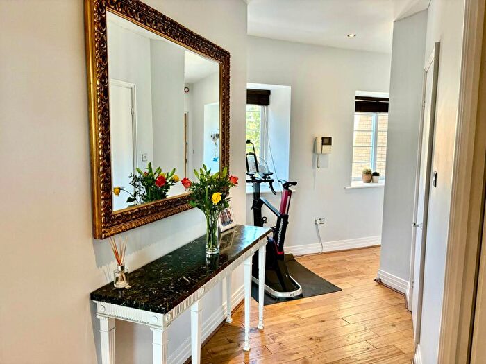 2 Bedroom Apartment For Sale In Spencer Street, Birmingham, B18