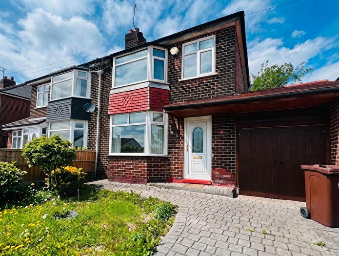 3 Bedroom Semi-Detached House To Rent In Gore Avenue, Salford, M5