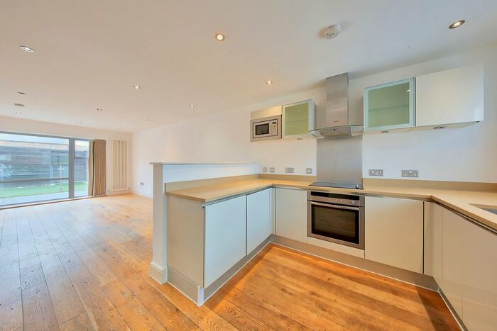 3 Bedroom Terraced House To Rent In Cobham Close, London, SW11