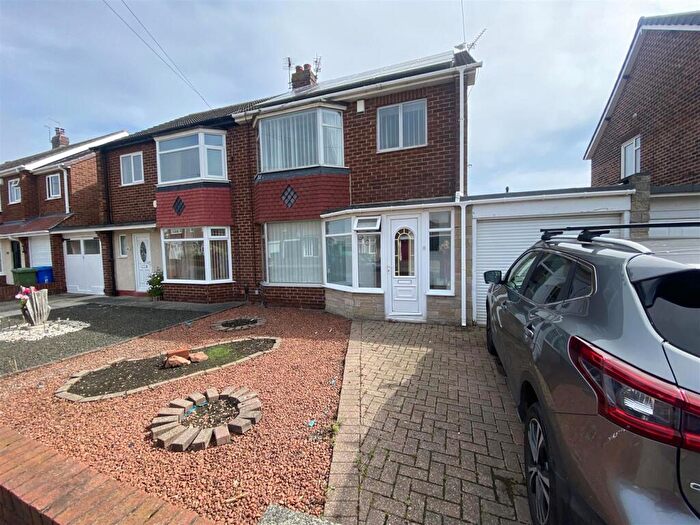 3 Bedroom Semi-Detached House For Sale In Malvern Road, Seaton Sluice, Whitley Bay, NE26