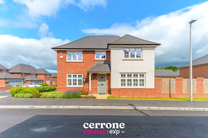 4 Bedroom Detached House For Sale In St Andrews Road, Webheath, Redditch, B97