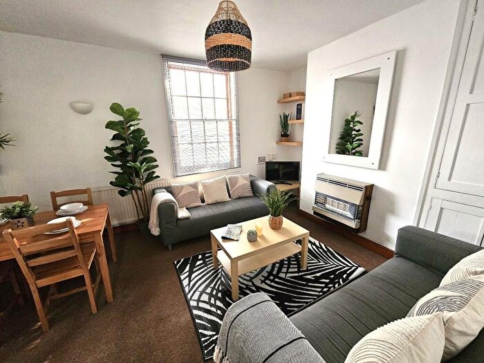 3 Bedroom Terraced House To Rent In North Sherwood Street, Nottingham, NG1