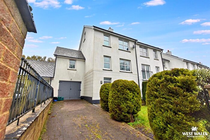 5 Bedroom End Of Terrace House For Sale In Kensington Gardens, Haverfordwest, SA61