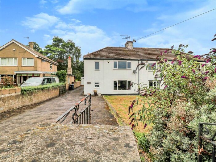 3 Bedroom Semi-Detached House For Sale In Barnsley Road, Marr, Doncaster, DN5