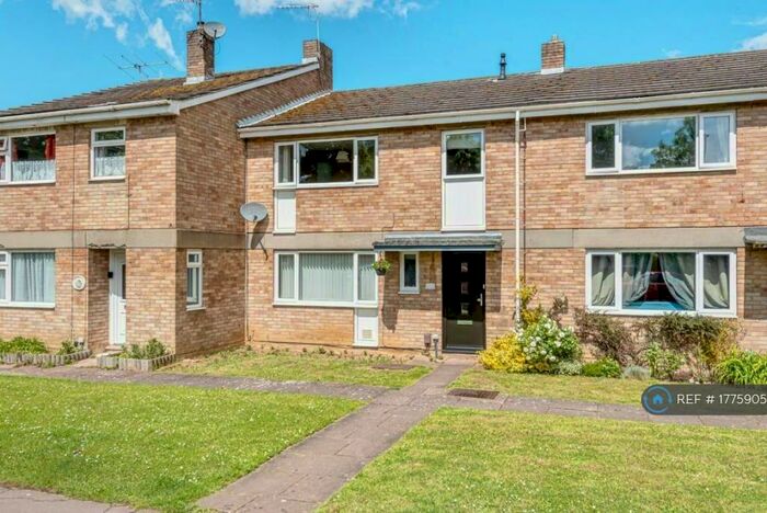 3 Bedroom Terraced House To Rent In Barrett Crescent, Wokingham, RG40