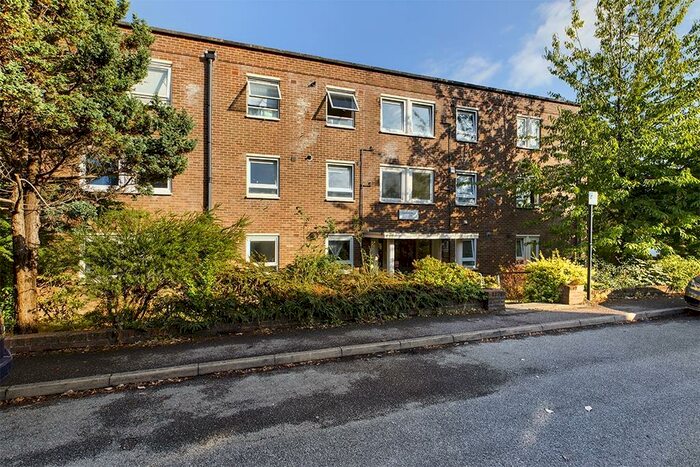 2 Bedroom Flat To Rent In Cranford House, Cranford Way, Southampton, SO17