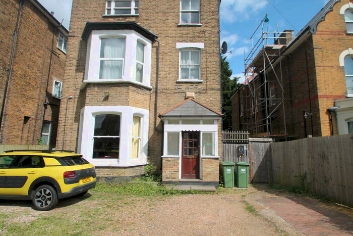 2 Bedroom Flat To Rent In Westbourne Drive, SE23