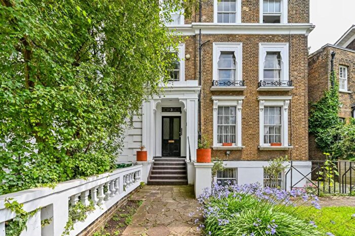 2 Bedroom Flat To Rent In Gloucester Crescent, Camden, London, NW1