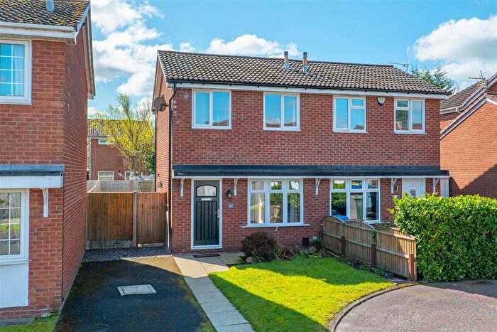 2 Bedroom Semi Detached House For Sale In Hurstbrook, Coppull, Chorley, PR7